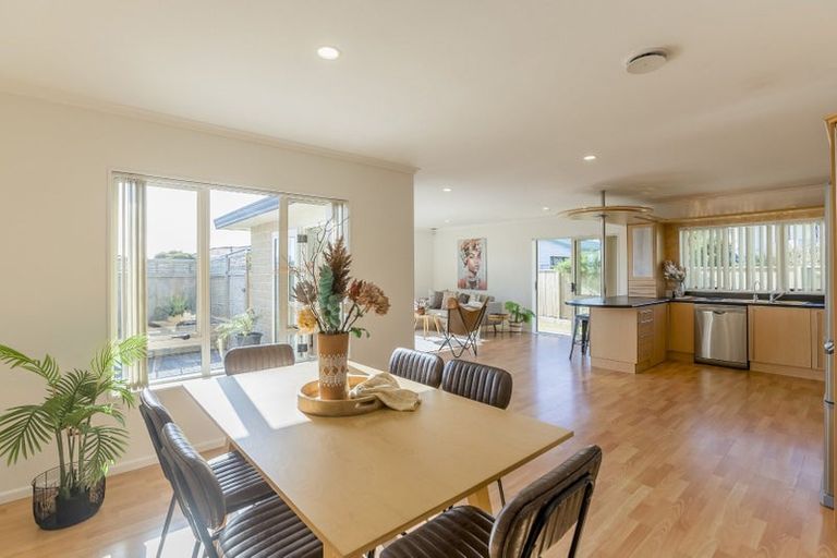 Photo of property in 9 Santa Teresa Court, Paraparaumu Beach, Paraparaumu, 5032