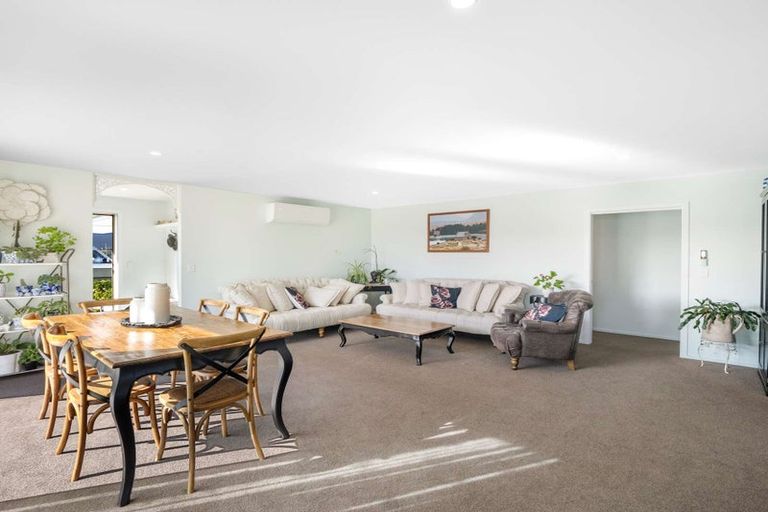 Photo of property in 4 Pukeko Way, Amberley, 7410