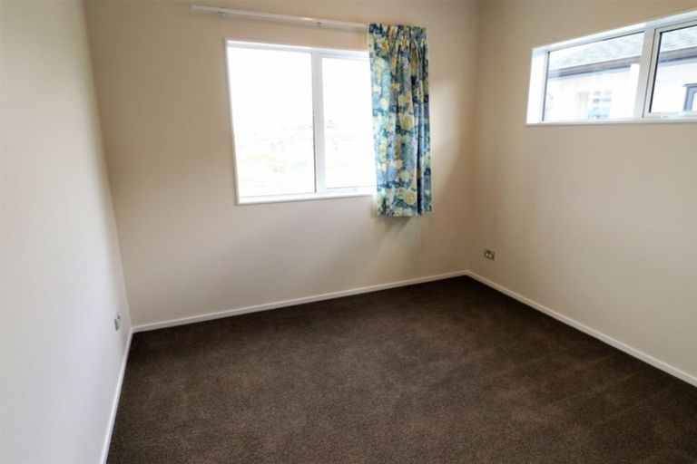 Photo of property in 37 Lockheed Street, Hobsonville, Auckland, 0618