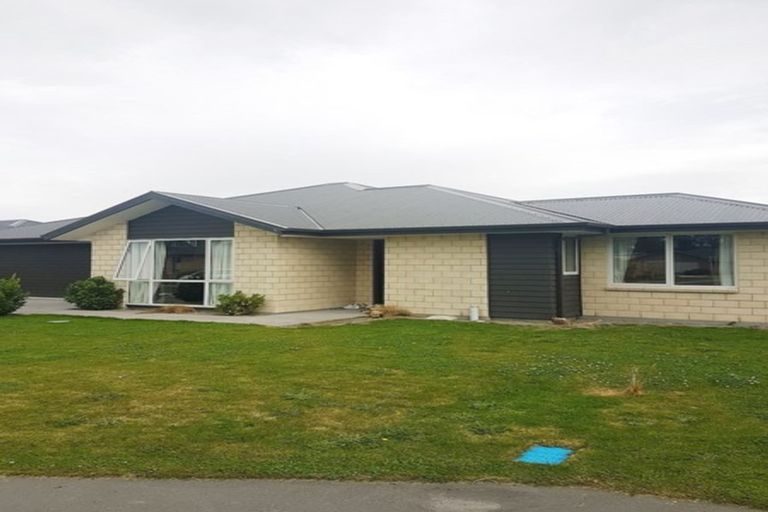 Photo of property in 25 Peak Crescent, Kaiapoi, 7630