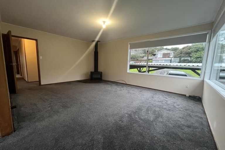 Photo of property in 4 Kilcar Place, Massey, Auckland, 0614