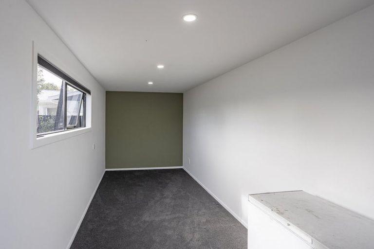 Photo of property in 28 Shetland Street, Woolston, Christchurch, 8062