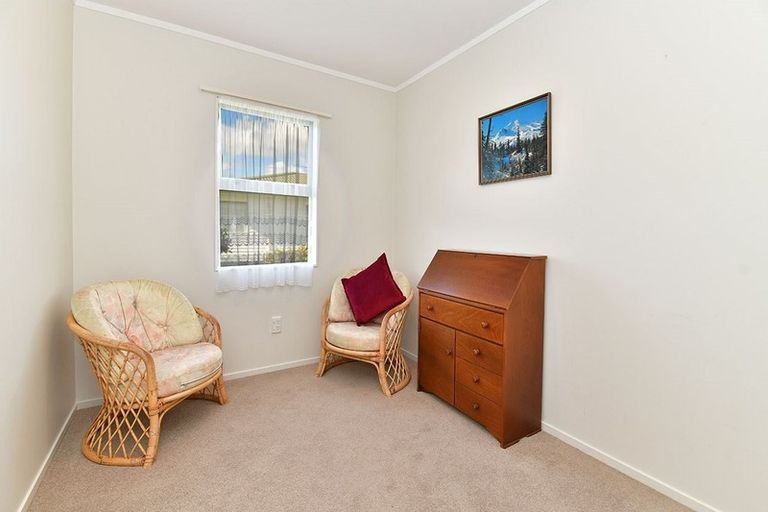 Photo of property in 2/28 Awaroa Road, Helensville, 0800