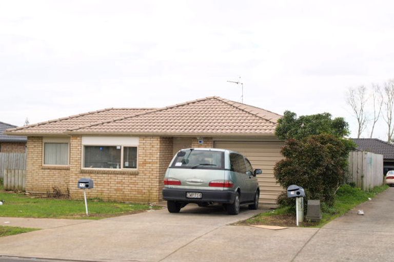 Photo of property in 12 Langiola Drive, Favona, Auckland, 2024