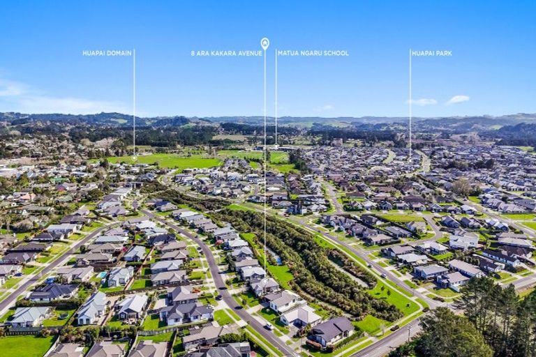 Photo of property in 8 Ara Kakara Avenue, Huapai, Kumeu, 0810
