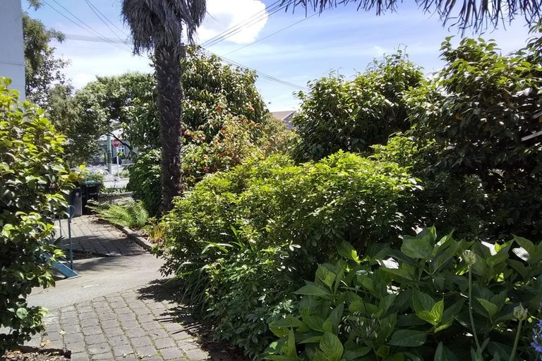 Photo of property in 2/22 Clare Road, St Albans, Christchurch, 8014