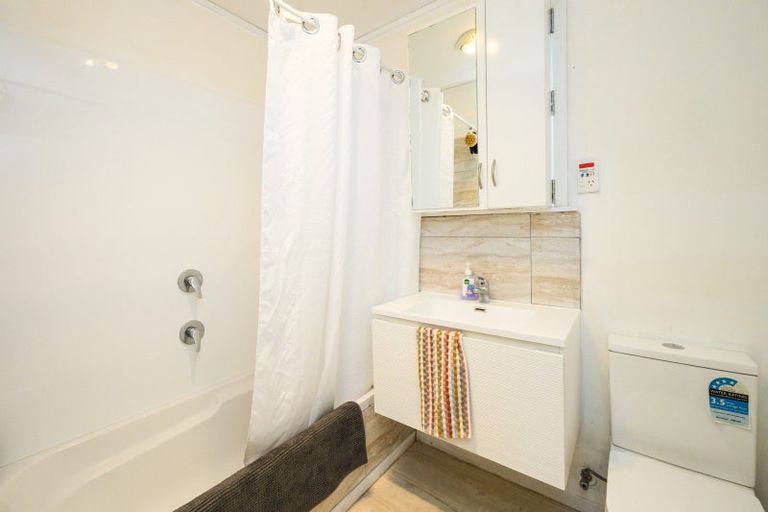 Photo of property in 67a Dundas Road, Sanson, 4817