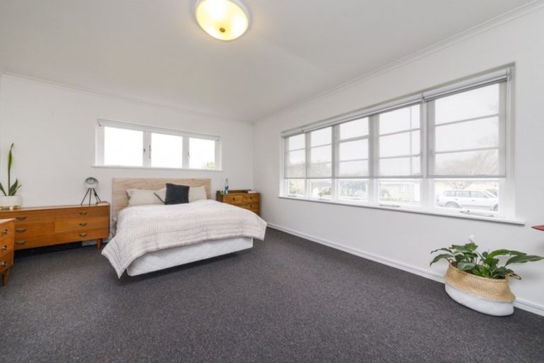 Photo of property in 34 Rainforth Street, Roslyn, Palmerston North, 4414
