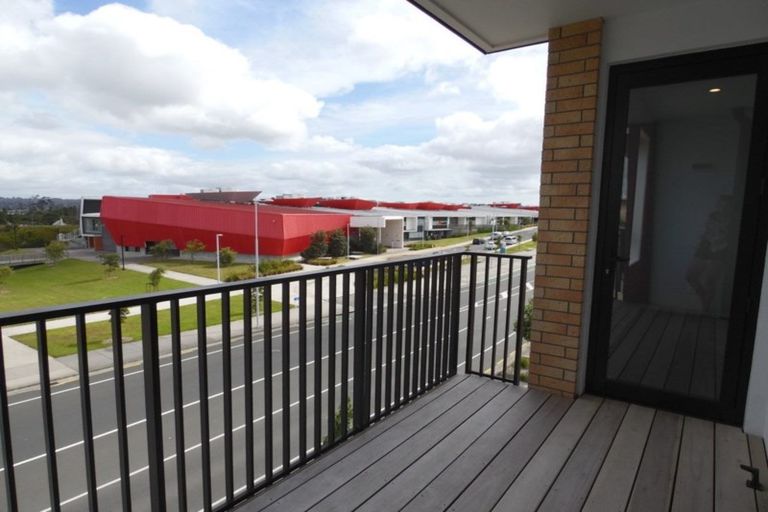 Photo of property in 204/77 Hobsonville Point Road, Hobsonville, Auckland, 0616