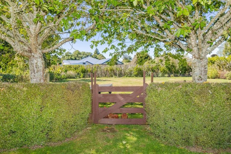 Photo of property in 37 Mangauika Road, Pirongia, Te Awamutu, 3876
