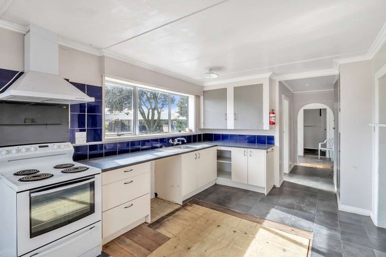 Photo of property in 3 Wharf Street, Castlecliff, Whanganui, 4501