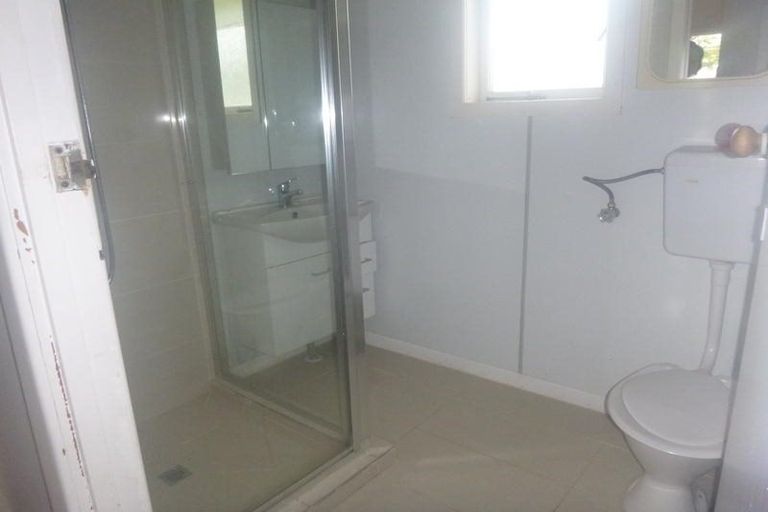 Photo of property in 28 Forest Hill Road, Henderson, Auckland, 0612