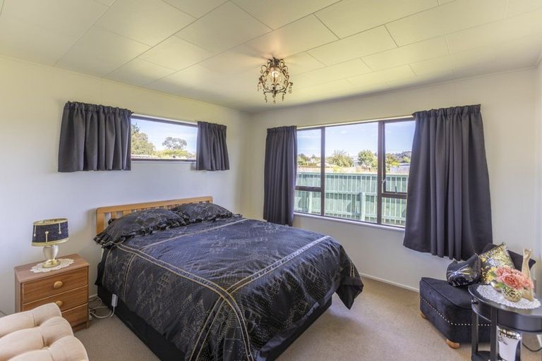 Photo of property in 7 Latham Stubbs Crescent, Waipawa, 4210