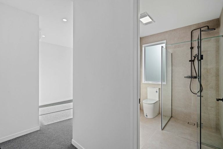 Photo of property in 6 Yellow Pear Lane, Karaka, 2578