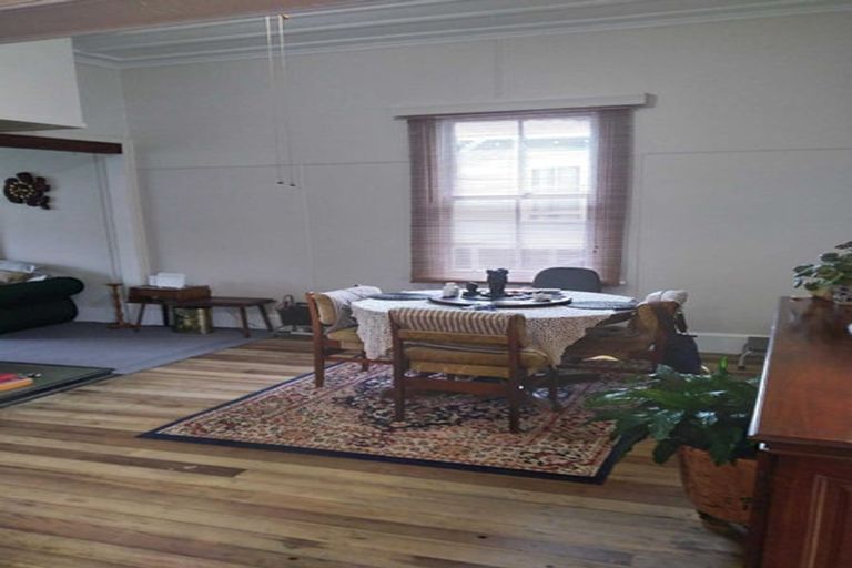 Photo of property in 28 Huia Street, Ohura, 3926