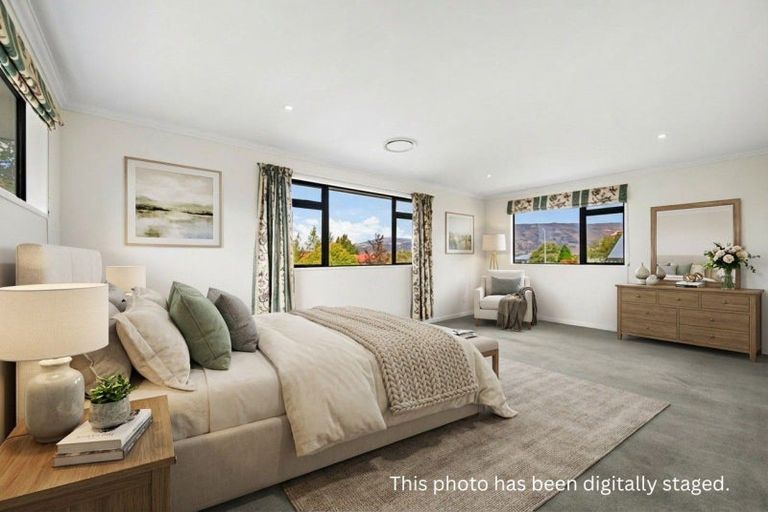 Photo of property in 4 Hillview Place, Wanaka, 9305