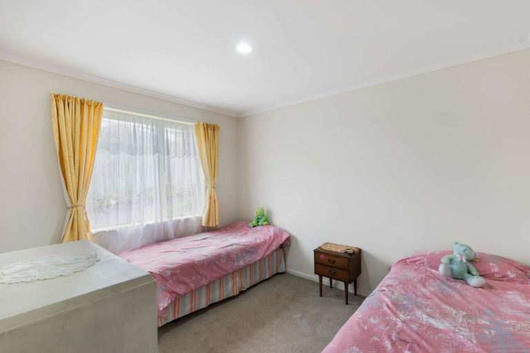 Photo of property in 37 Cabeleigh Drive, Helensville, 0800