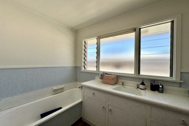 Photo of property in 97 Cameron Street, Ashburton, 7700