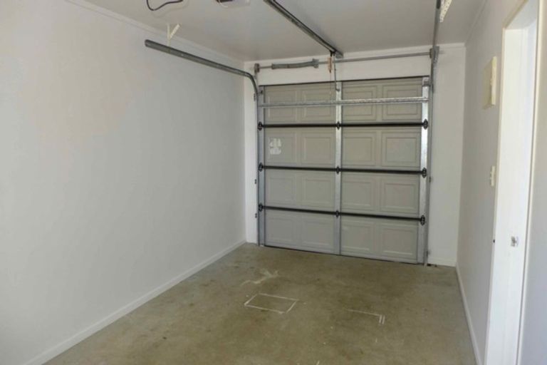 Photo of property in 17 Margarita Rise, Pukekohe, 2120