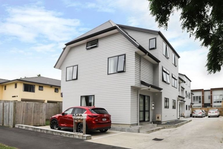 Photo of property in 24u2 Hogan Street, Hamilton East, Hamilton, 3216