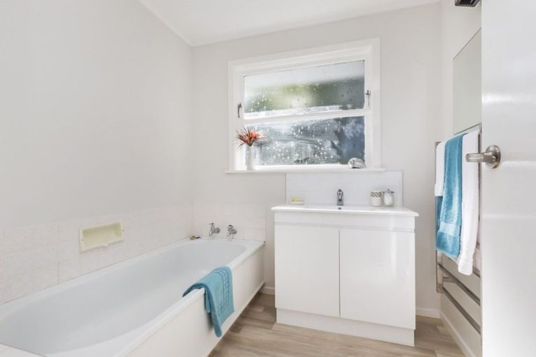 Photo of property in 3 The Companionway, Whitby, Porirua, 5024