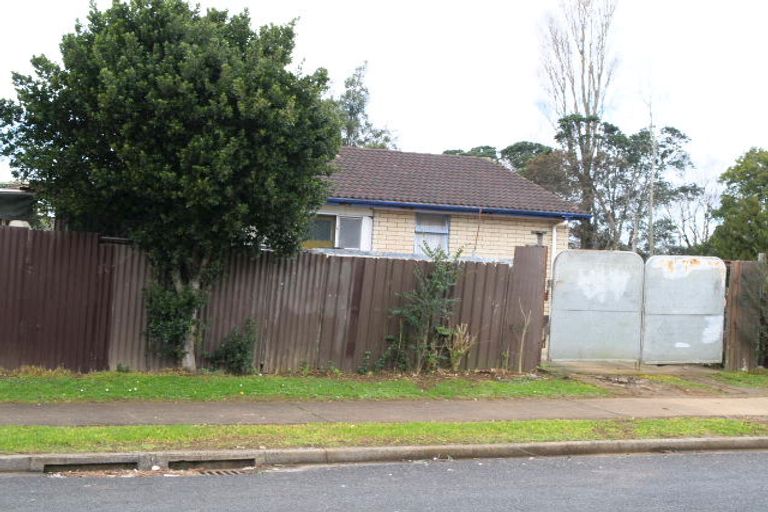 Photo of property in 1 Cardrona Place, Favona, Auckland, 2024