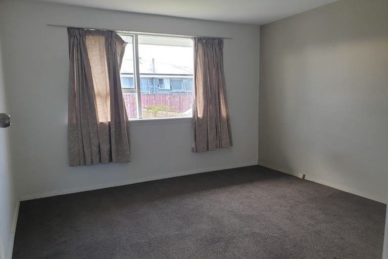 Photo of property in 3/4 Division Street, Riccarton, Christchurch, 8041
