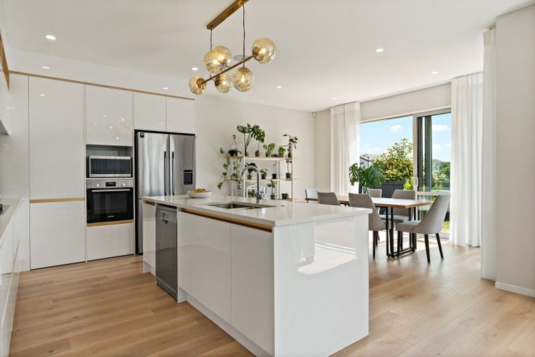 Photo of property in 25 Roa Avenue, Hobsonville, Auckland, 0616