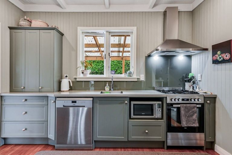 Photo of property in 25 Casey Avenue, Fairfield, Hamilton, 3214