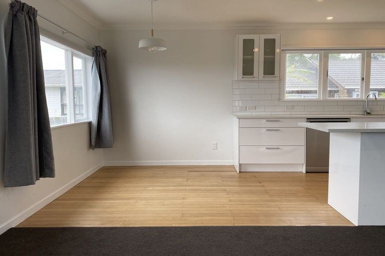 Photo of property in 36 Gilliam Street, New Lynn, Auckland, 0600
