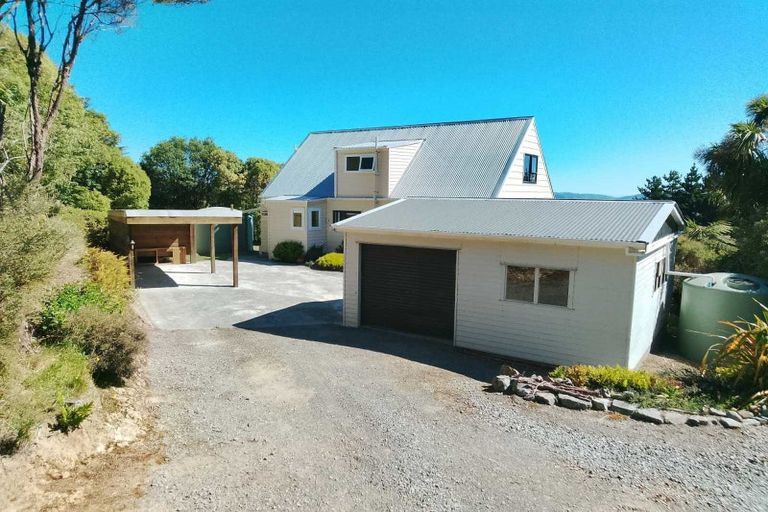 Photo of property in 445 Horokiwi Road, Horokiwi, Wellington, 5016