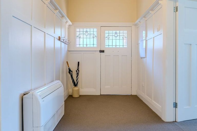 Photo of property in 362 Bay View Road, Saint Clair, Dunedin, 9012