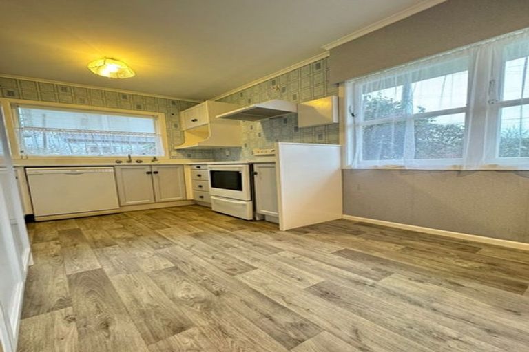 Photo of property in 18 Tomlinson Street, Hillpark, Auckland, 2102