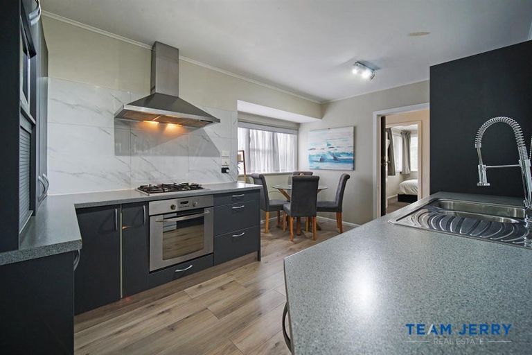 Photo of property in 1/23 Porchester Road, Papakura, 2110
