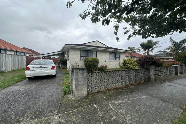 Photo of property in 1a Burcham Street, Taita, Lower Hutt, 5011