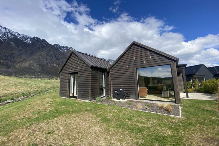 Photo of property in 2 Mckenzies Shute, Jacks Point, Queenstown, 9371