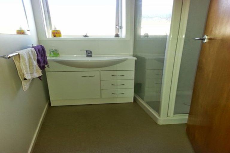 Photo of property in 1/34 Walton Street, Red Beach, 0932