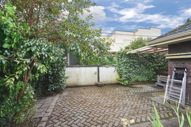 Photo of property in 190c Fitzherbert Avenue, West End, Palmerston North, 4410