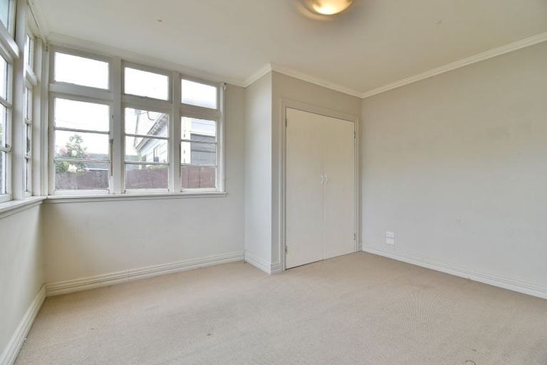 Photo of property in 12 Coughtrey Street, Saint Clair, Dunedin, 9012
