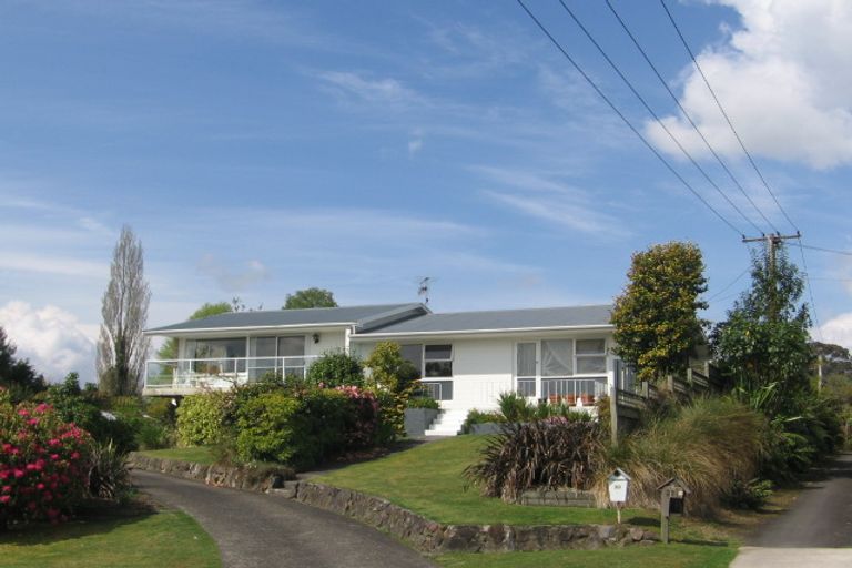 Photo of property in 30 Selwyn Road, Lynmore, Rotorua, 3010