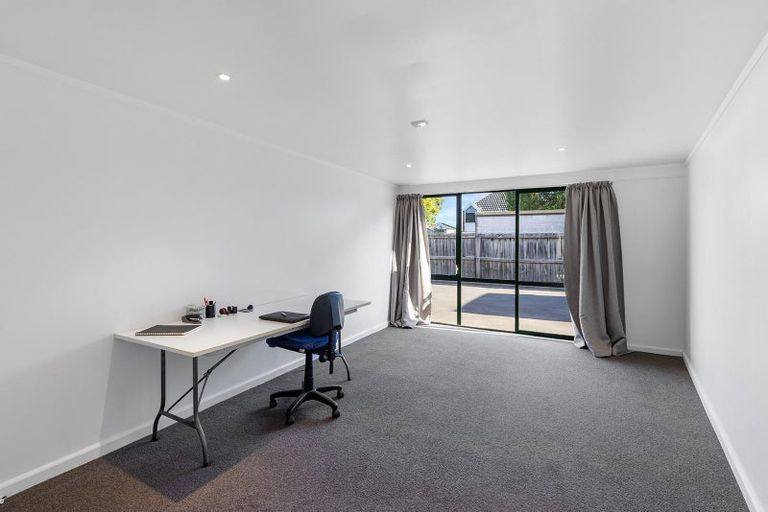 Photo of property in 2/67a Saint Albans Street, St Albans, Christchurch, 8014