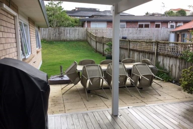 Photo of property in 118 Lakeside Drive, Orewa, 0931