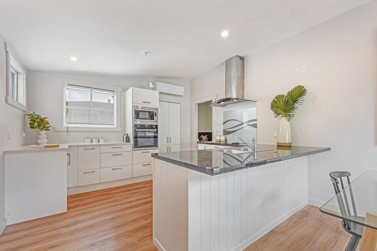 Photo of property in 9 Waimea Road, Nelson South, Nelson, 7010