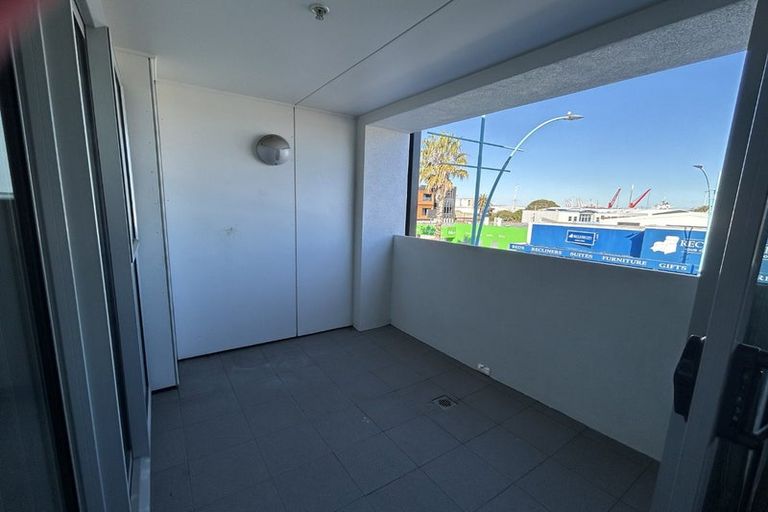 Photo of property in 277 Maunganui Road, Mount Maunganui, 3116