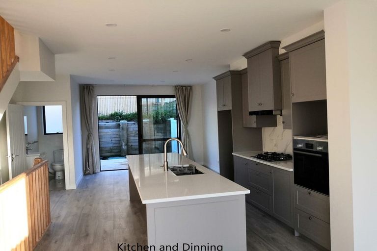 Photo of property in 29 Lawson Creek Street, Massey, Auckland, 0614