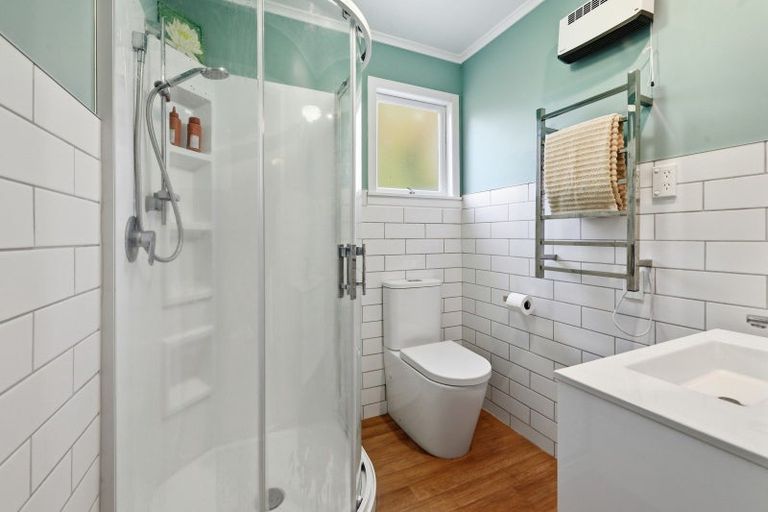 Photo of property in 22 Selwyn Road, Lynmore, Rotorua, 3010