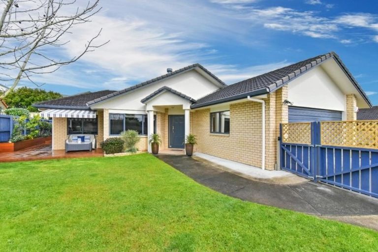 Photo of property in 43 Milson Drive, Papakura, 2110