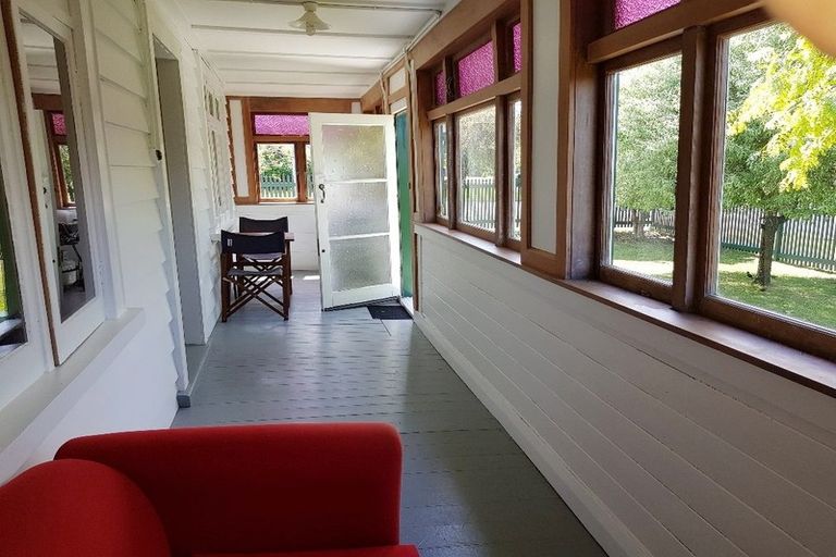 Photo of property in 10/27 Nikau Street, New Lynn, Auckland, 0600