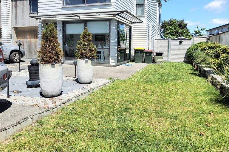 Photo of property in 45 Costa Viva Crescent, Karaka, Papakura, 2113