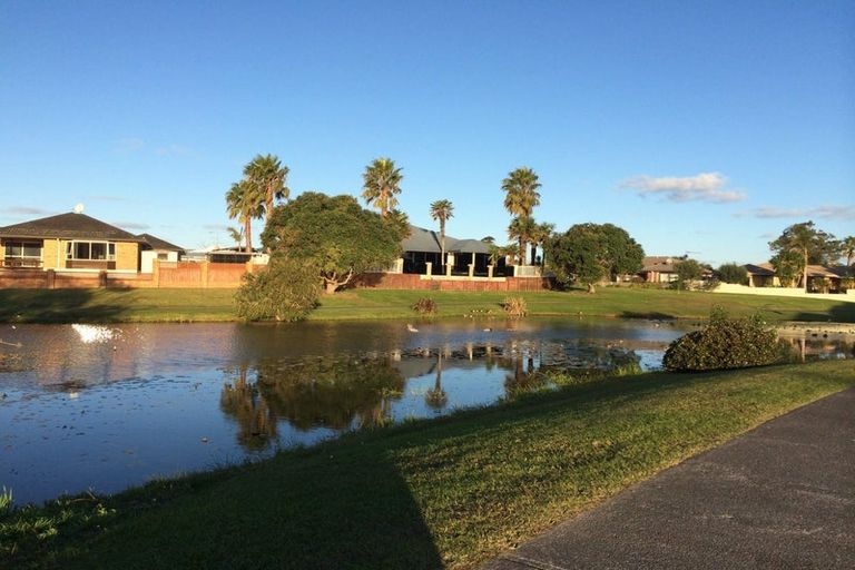 Photo of property in 179 Lakeside Drive, Orewa, 0931